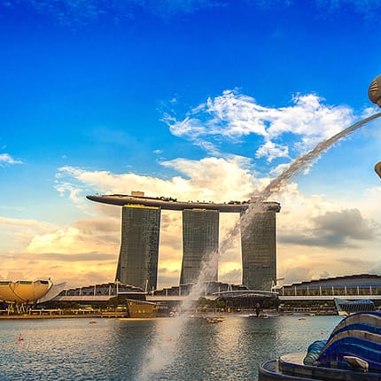 Sizzling Singapore Travel Maker